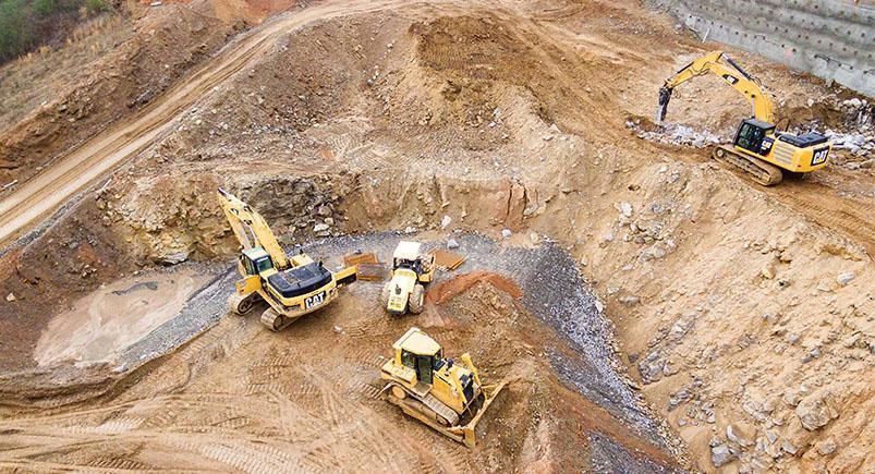 construction-season_quarry-asset-tracking-shane-mclendon A construction site being worked on