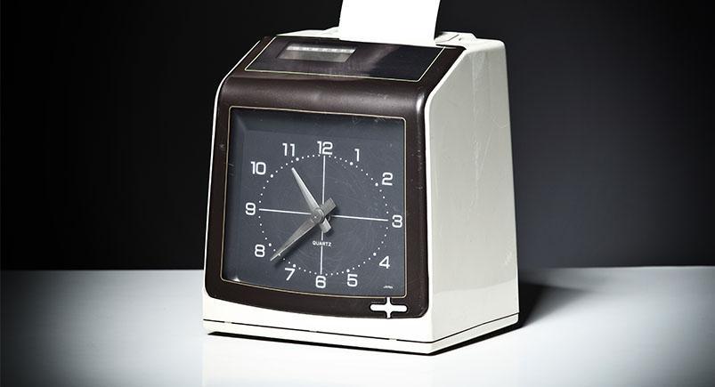 practical-ways-keep-track-hours_time-clock_gualtiero-boffi-deposit-photos Tracking employees' hours with a time-clock system