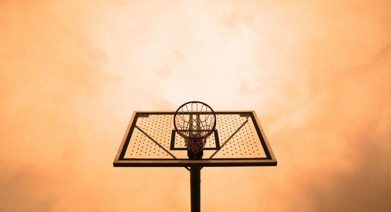 Basketball hoop