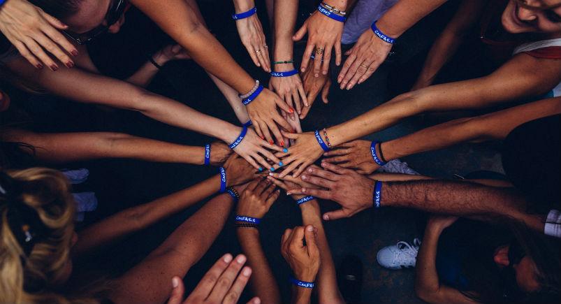 High five teamwork