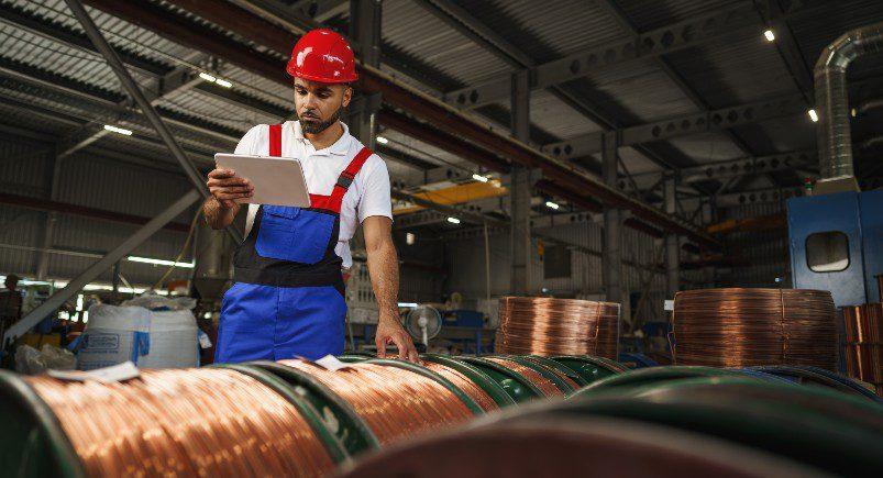 Warehouse employee receiving instructions via a digital work order