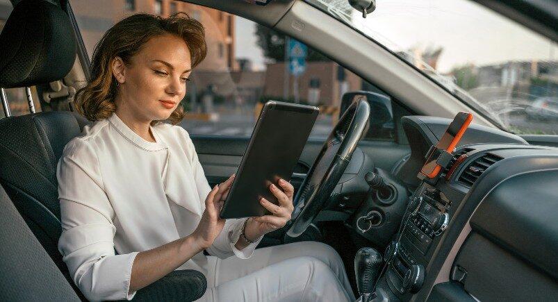 Transportation driver using a digital tablet